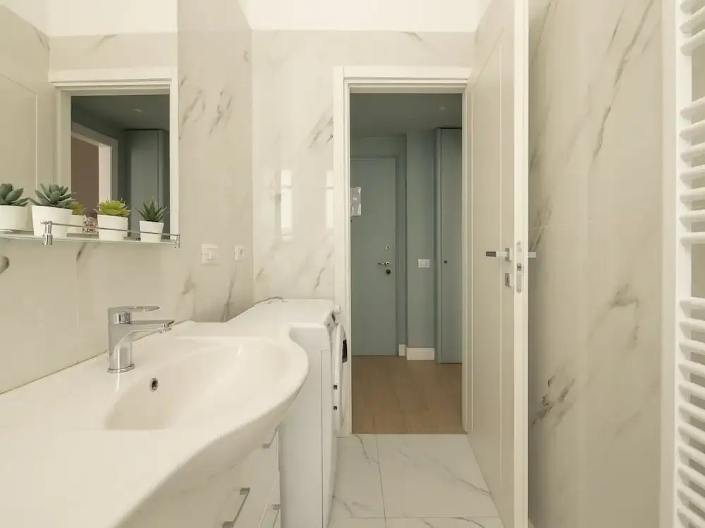 Spinoza - Modern 1 br With Balcony Steps From Piola