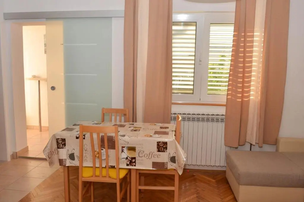 Apartments Tomas