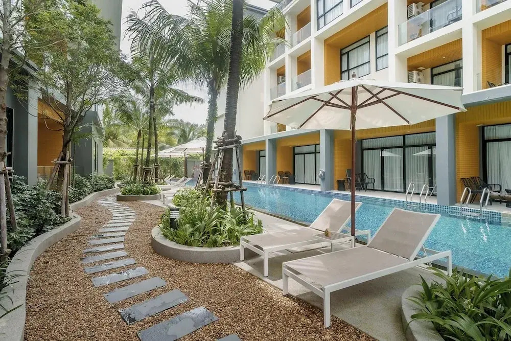 Pool View Condo 2204, Wyndham Garden Resort