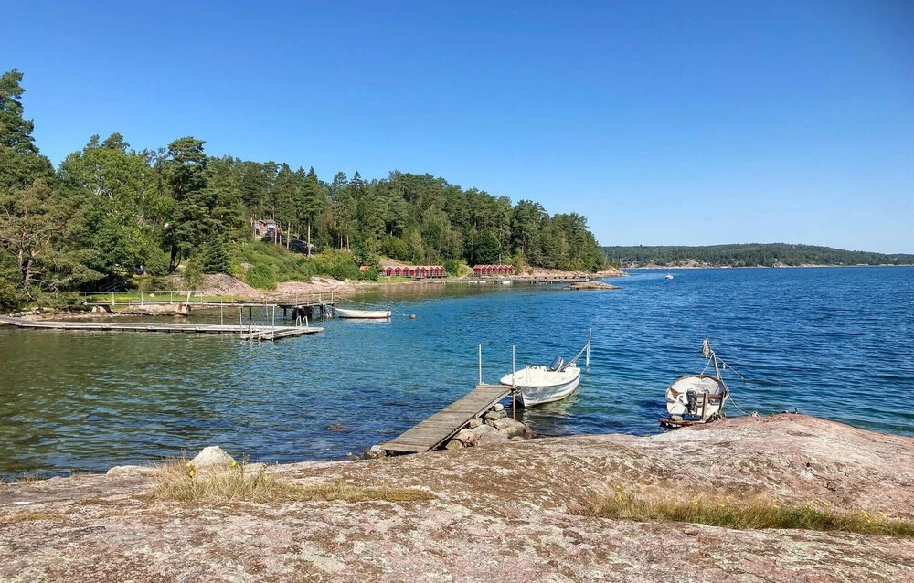 2 Bedroom Awesome Home In Brastad