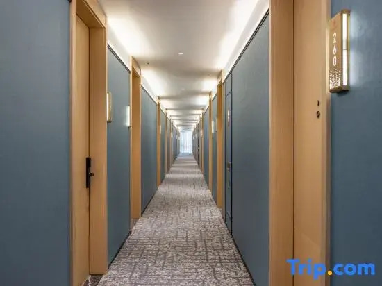 Zoe Hotel