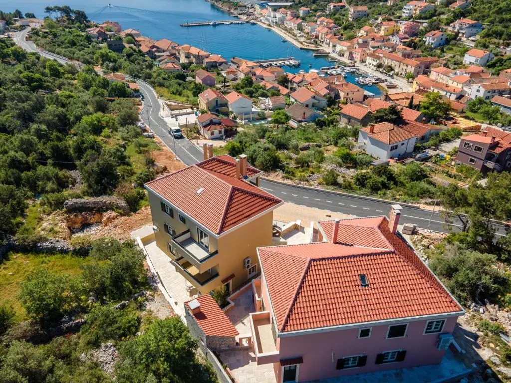 HANA Luxury apartment with sea view