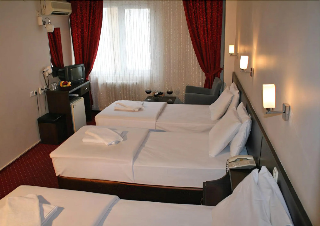 Diana Hotel