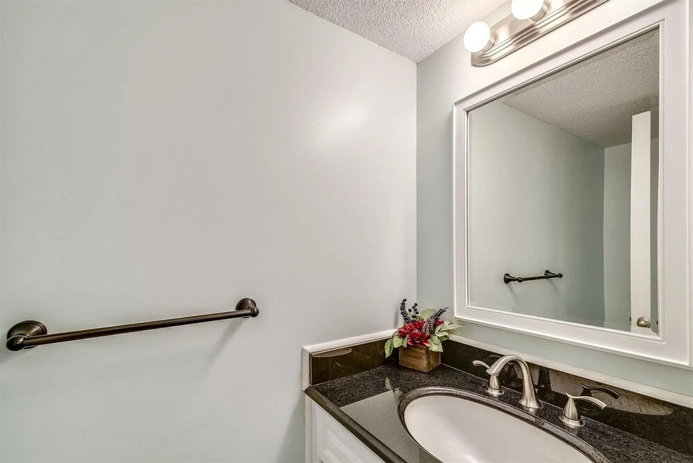 SailMaster 37 - Two Bedroom Condo