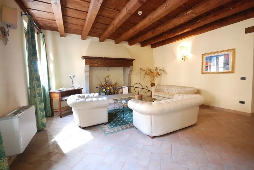 Albergo Falterona