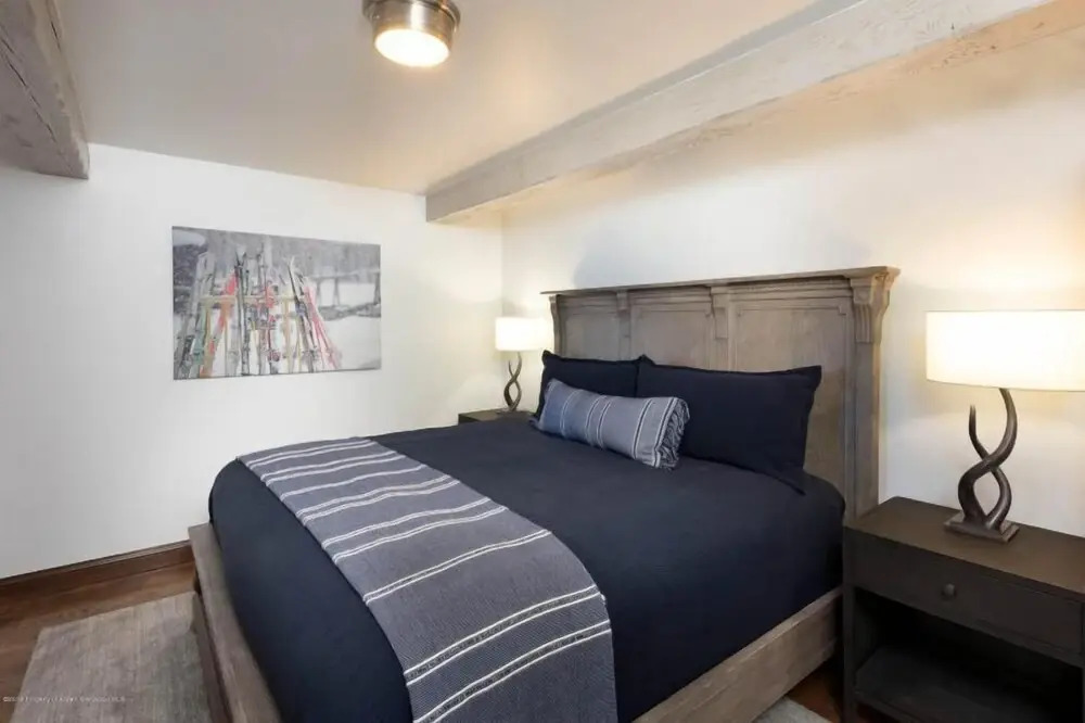Ski In, Ski Out 2 Bedroom Gold-Rated Condo In Snowmass Village With Pool And Hot Tubs