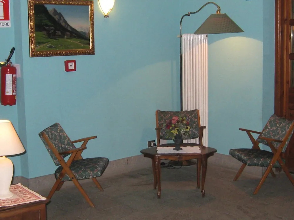 Hotel Villa Plinia