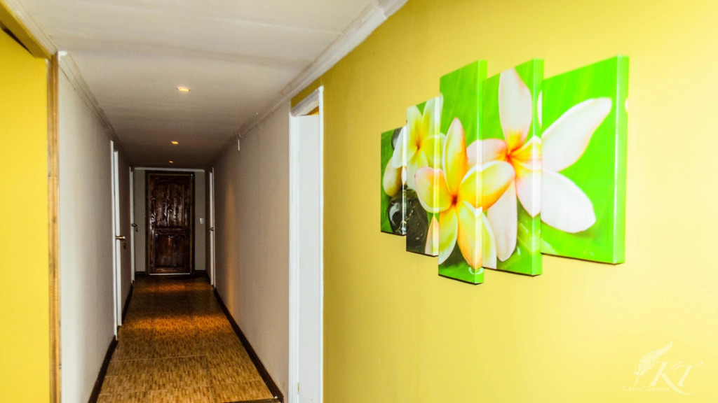 Hotel Uka Mana
