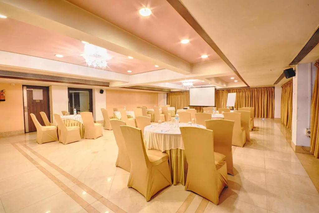 Hotel Platinum Residency