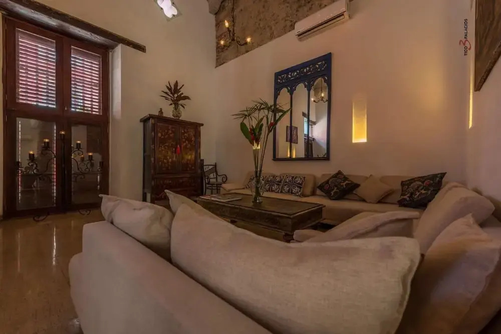 w Magnificent 6BR House w AC in Cartagena