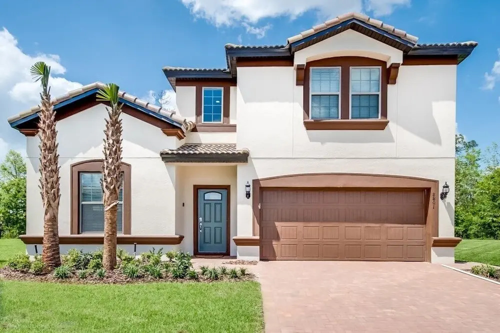 8 Bed 6 Ba Villa with Games, Pool & Spa