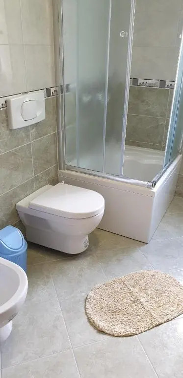 APARTMAN PALIT 4988b