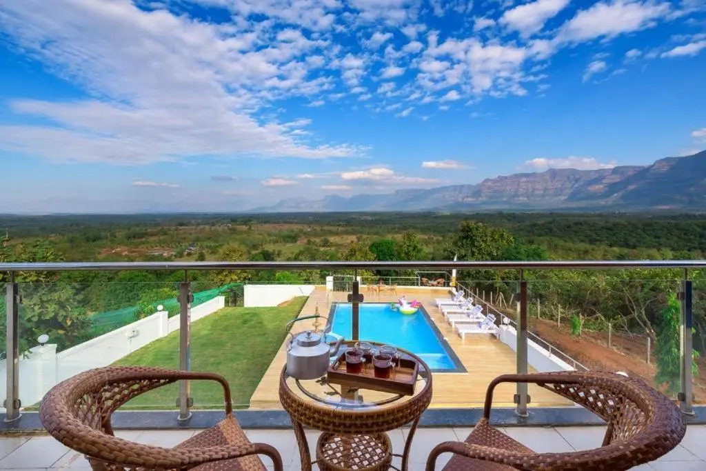 Stay Serene Luxury