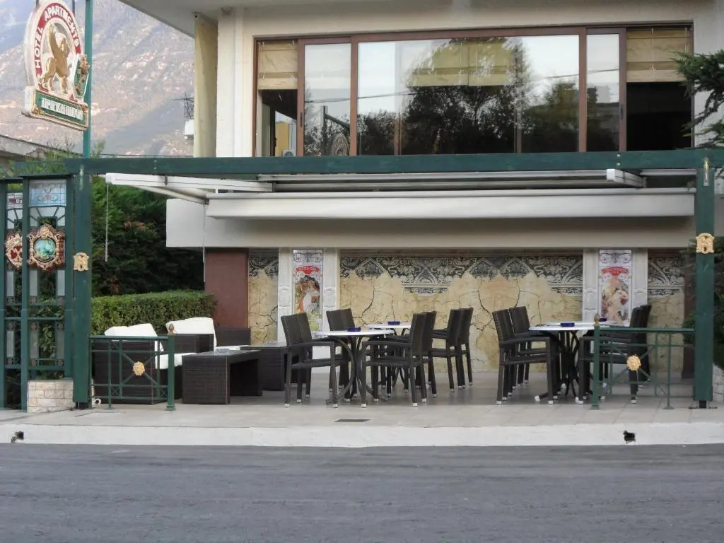 Hotel Prigipikon Suites and sofites