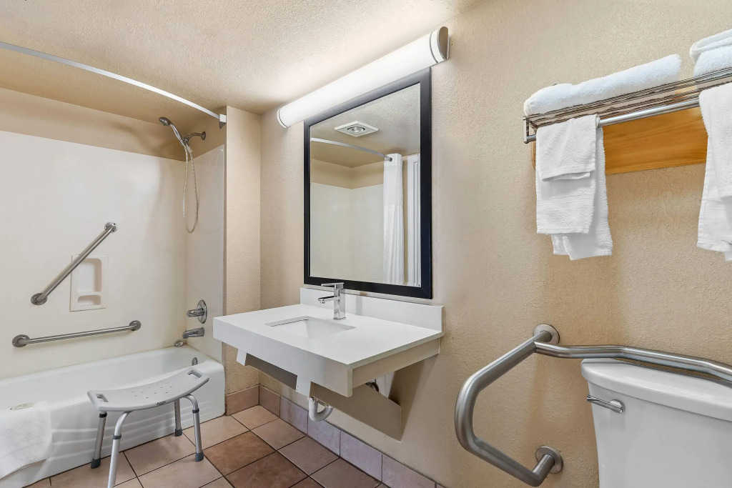 Super 8 by Wyndham Acworth/Atlanta Area