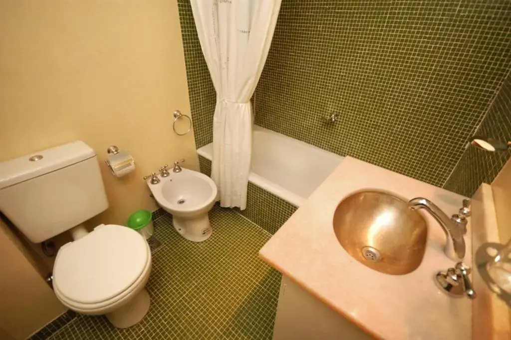 Mena House en Recoleta 3 Bed 2 Bath - Piso Alto