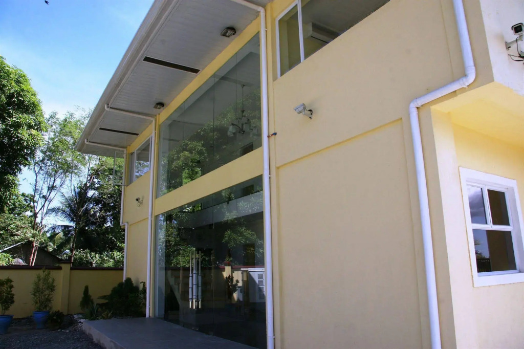 Caimito Beach Hotel
