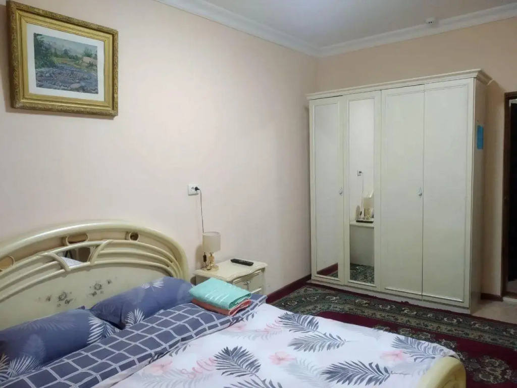Room on Furkat 8