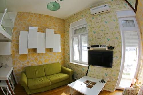 Central Royal Apartments