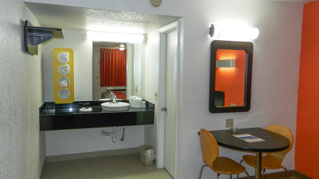 Motel 6 - Oklahoma City Airport