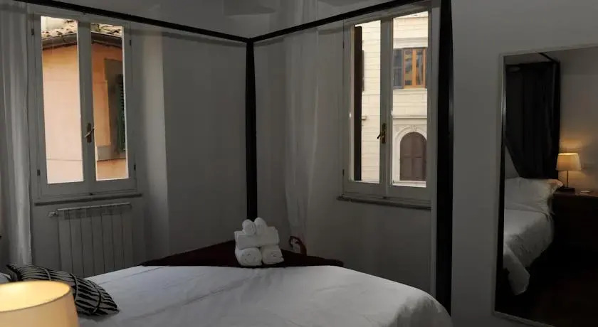 Suite Lungara