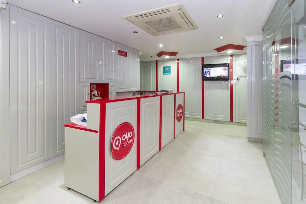 OYO 347 Hotel Fiesta Grand