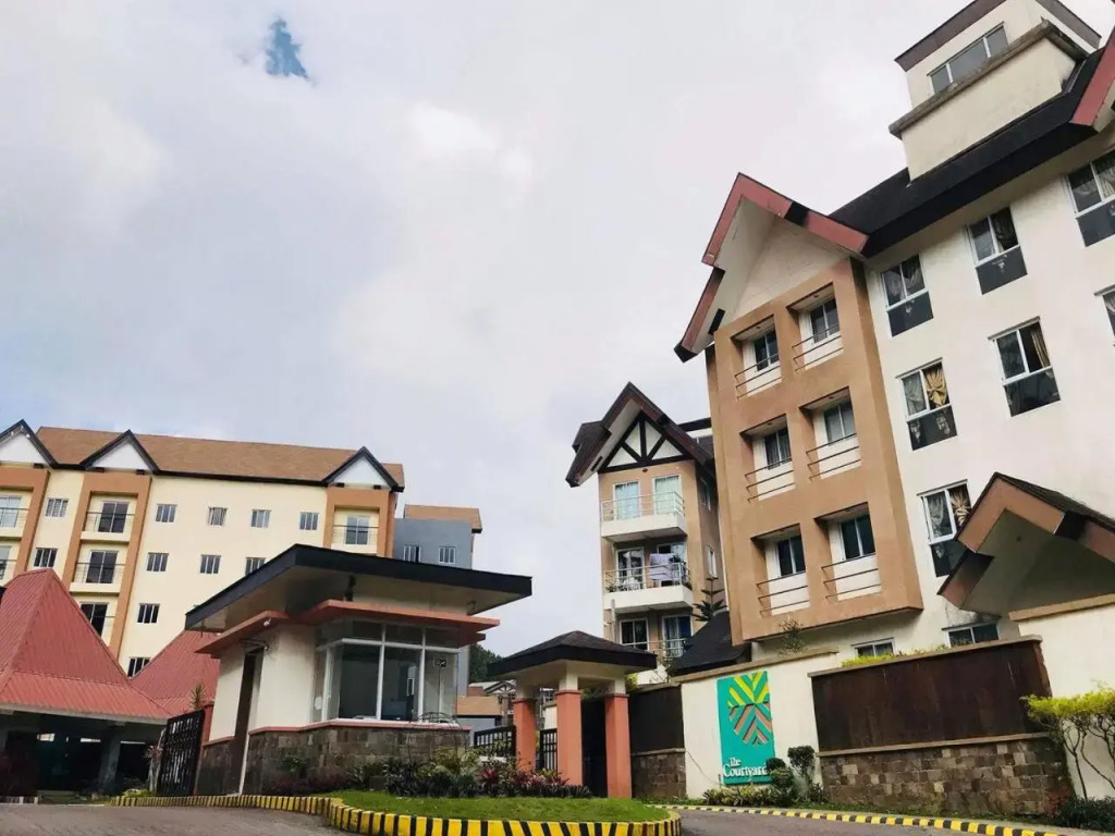 PHILGLO CONDOTELS DOT ACCREDITED The Manors at the Courtyards