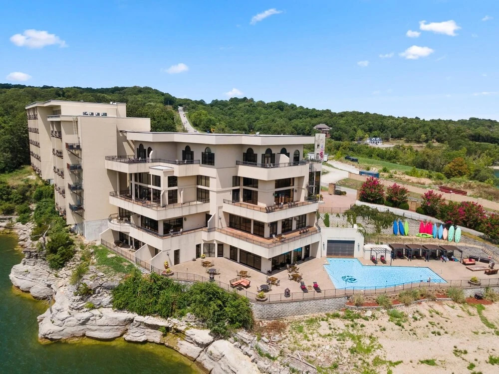 Superior 3 Bedroom Villa Waterfront