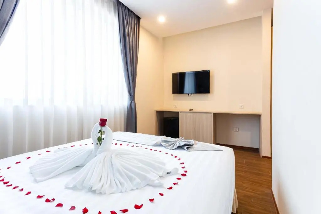 Joli Hotel