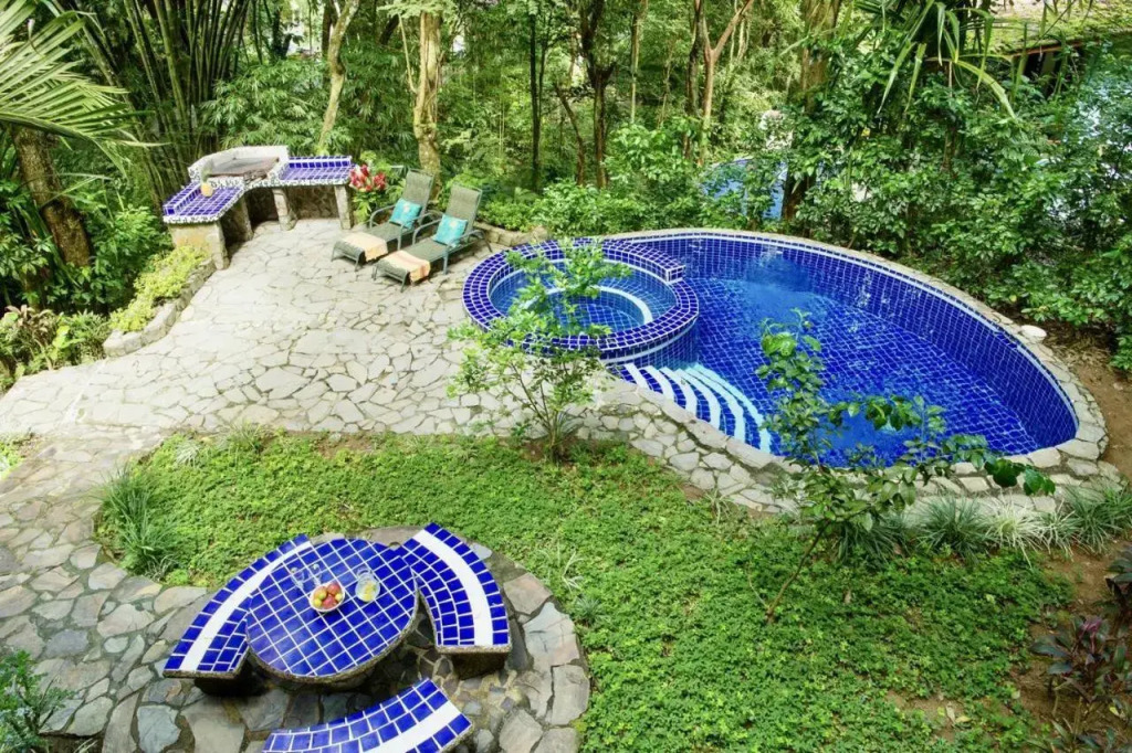 Toucan Villa Family home w Private Pool Garden