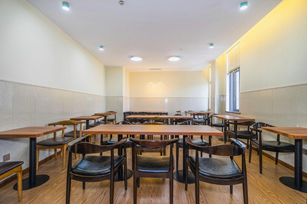 Zhe fei Coffetel (Shanghai Jinshan City Beach Bailian Shopping Center)