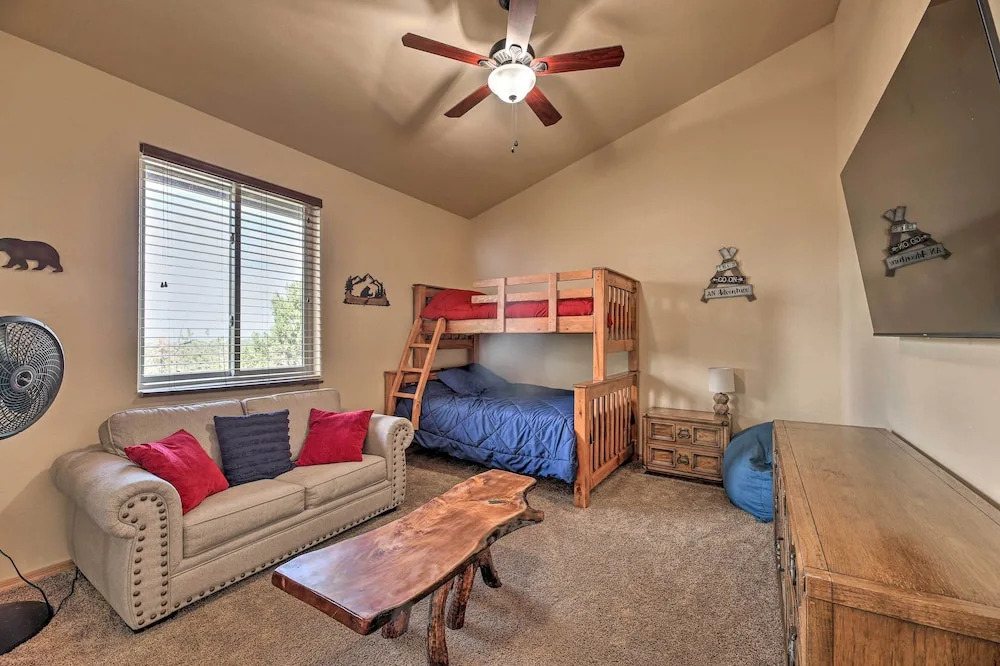 Deck & Views: Dog-friendly Cabin in Show Low!