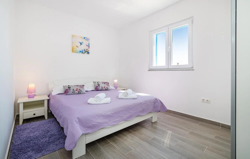 Amazing Home In Maslenica