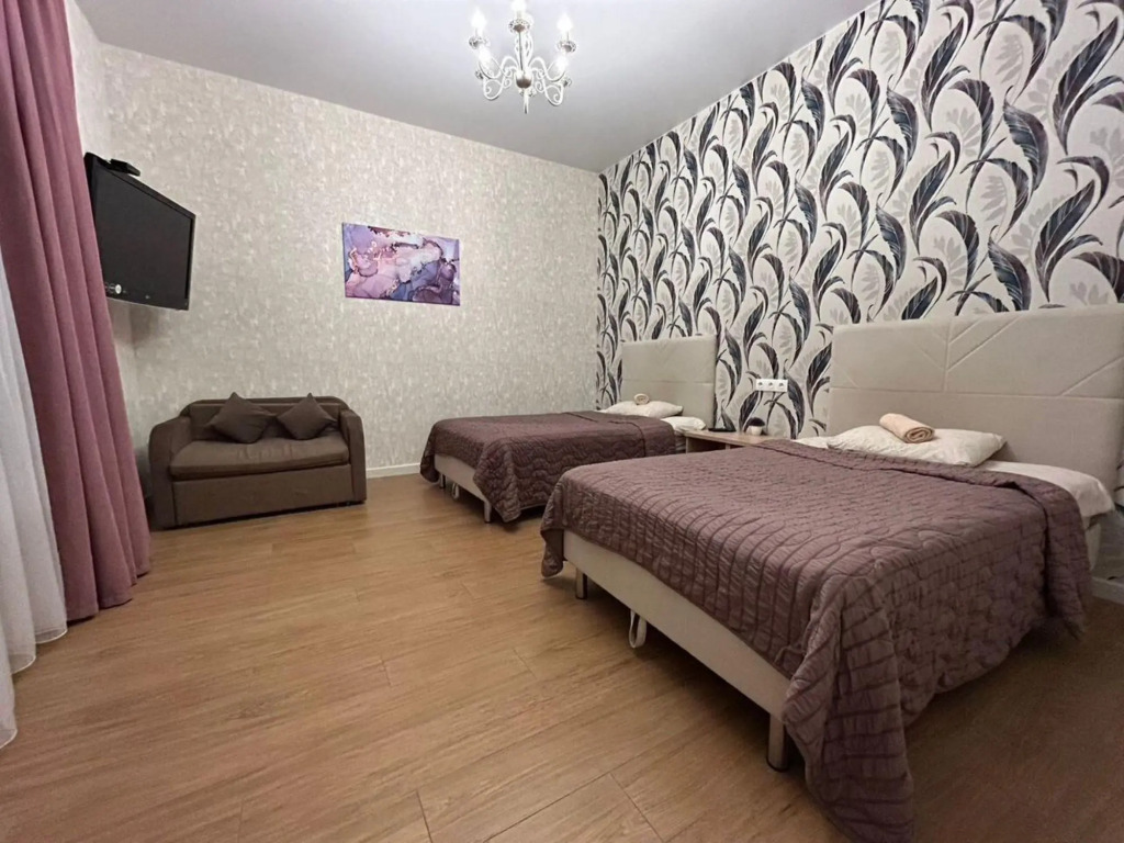 Апартаменты в 16-м микрорайоне, 75