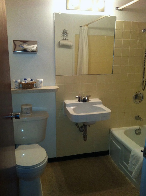 Grizz Hotel