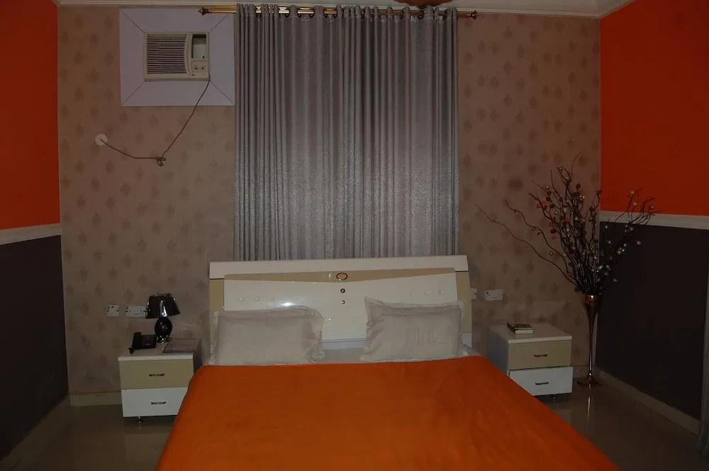 Golden Valley Hotel Enugu