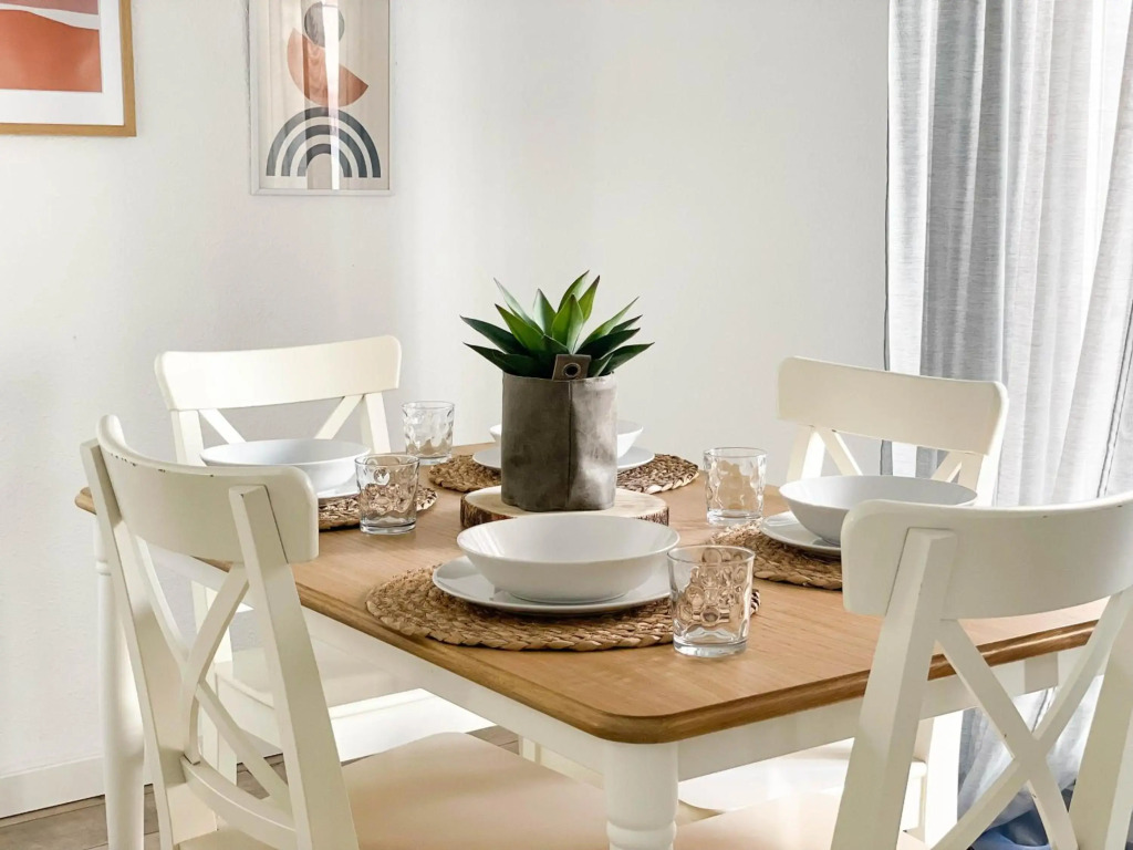 Modern 2 bedroom apartment close to city center