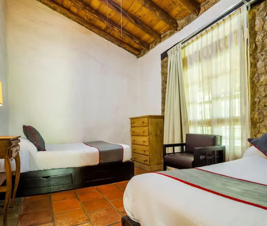 Taanah Hotel & Glamping