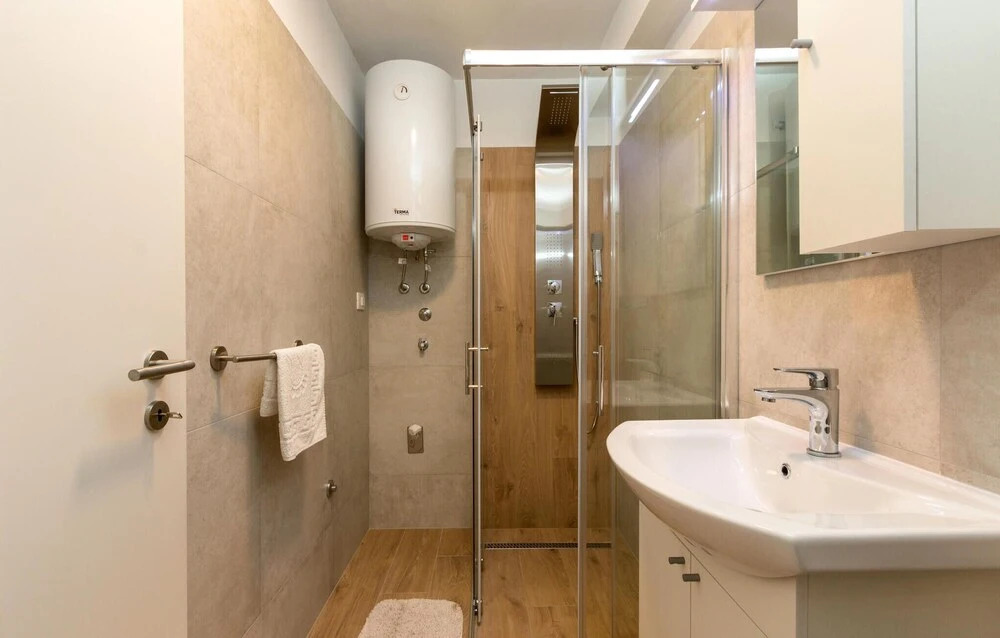 Beautiful Home in Marcana With Wifi and 4 Bedrooms