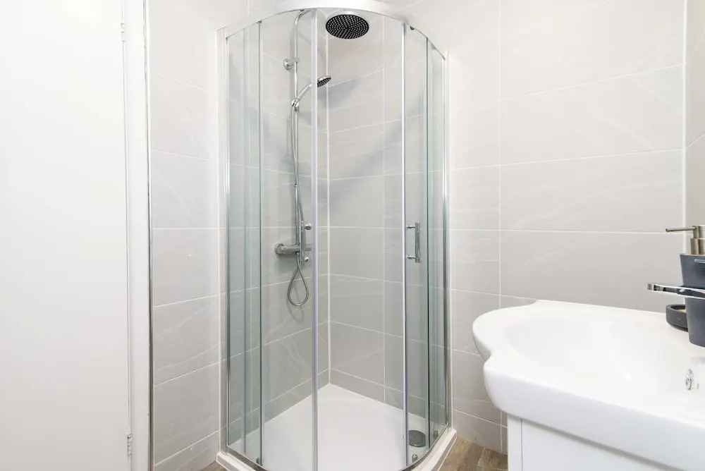 Michaelmas, Coventry - 2 Bed House Apartment
