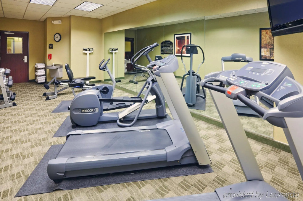 Holiday Inn Express & Suites Shawnee by IHG