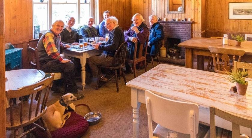 Three Horseshoes Inn