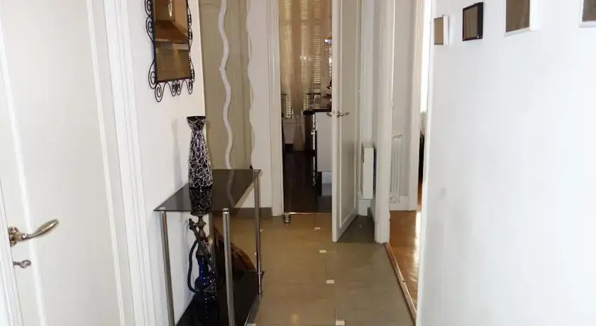 Riviera Rent Apartments - Shakespeare