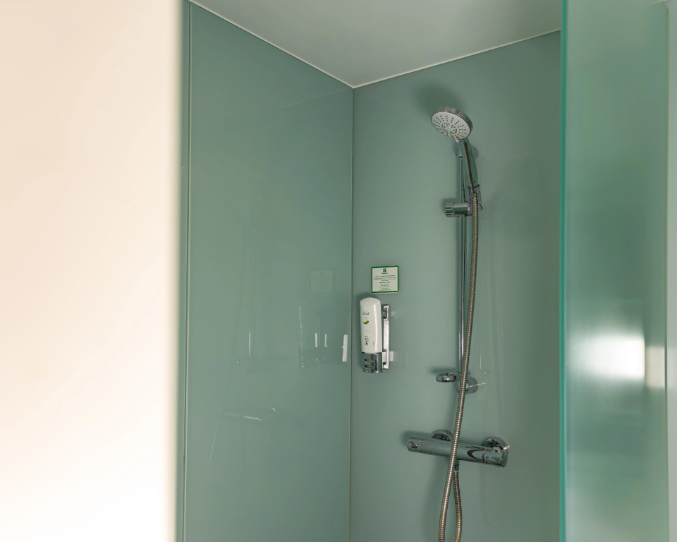 Holiday Inn London West by IHG