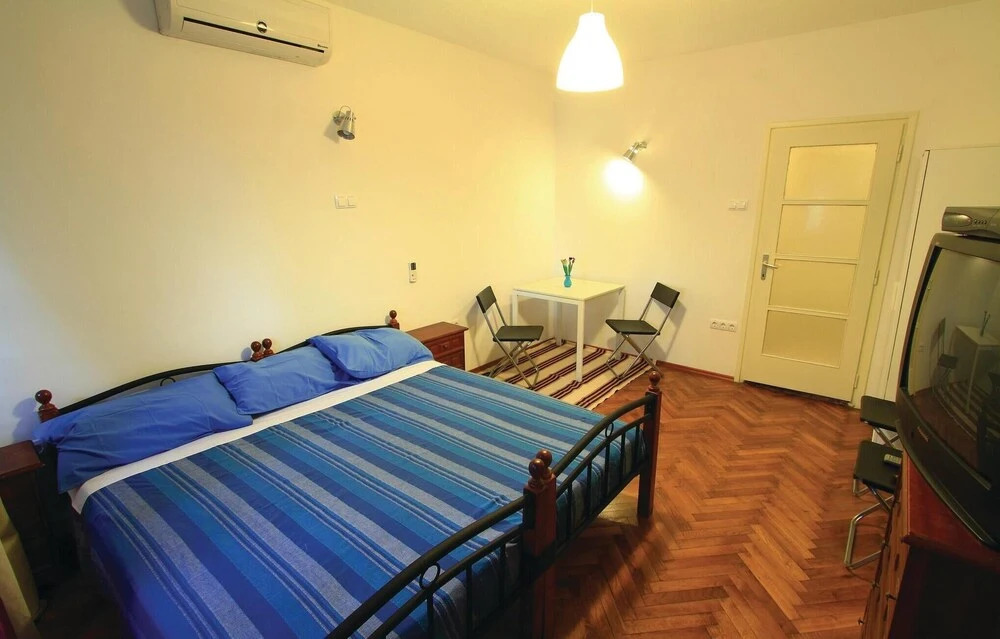 Awesome Apartment in Pula With 1 Bedrooms
