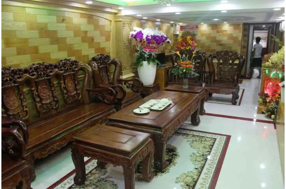 Khach San MTT