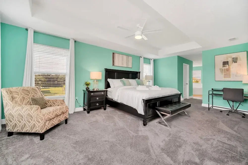 4200 Oak Tree Drive