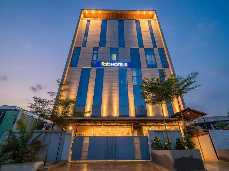 Fabhotel Unnam - Nr Amazon Hyderabad Campus, Financial District, Gachibowli