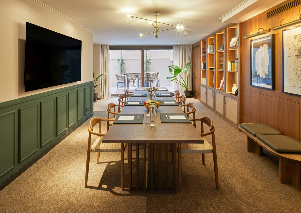 Via Sants Hotel Barcelona, Tapestry Collection By Hilton