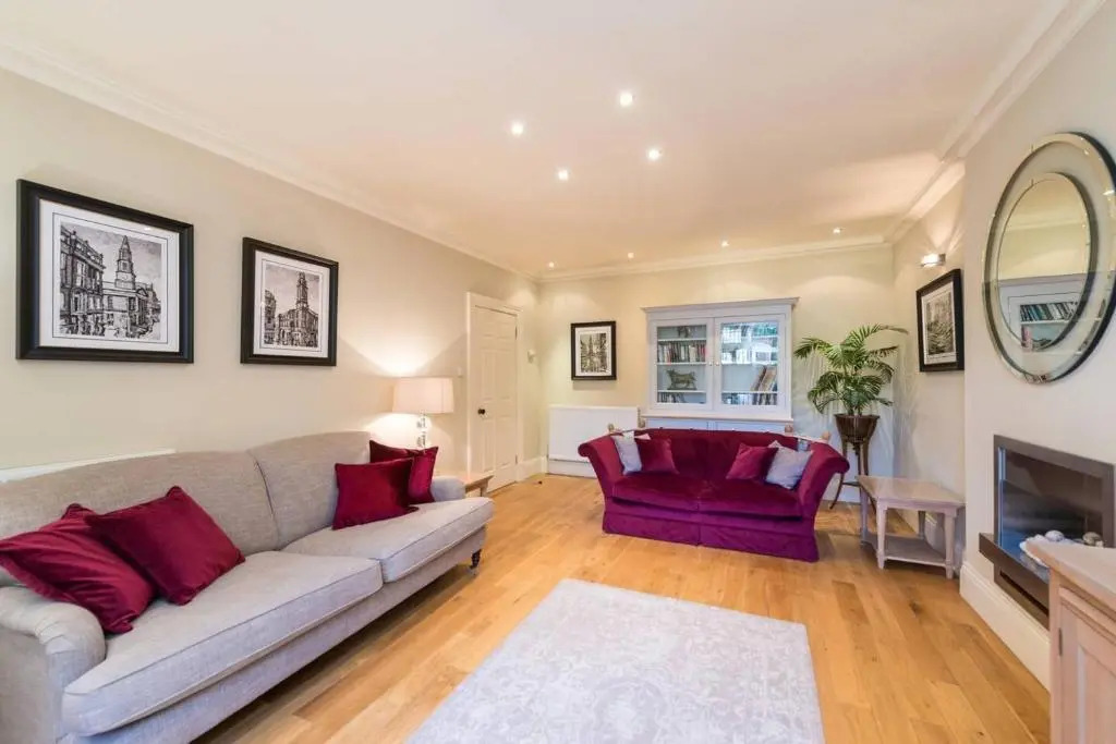 ALTIDO Luxury Apart for 6 with Patio in City Centre